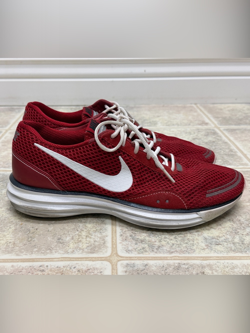 Nike Lunarlite Men's Red Mesh Running Shoes with White Swoosh Size 10